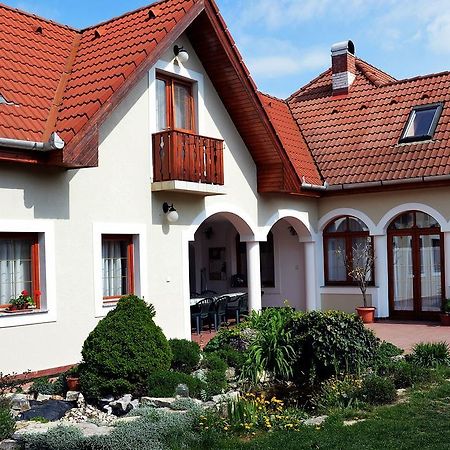 Vámosi Vendégház Nemesvámos Exterior foto